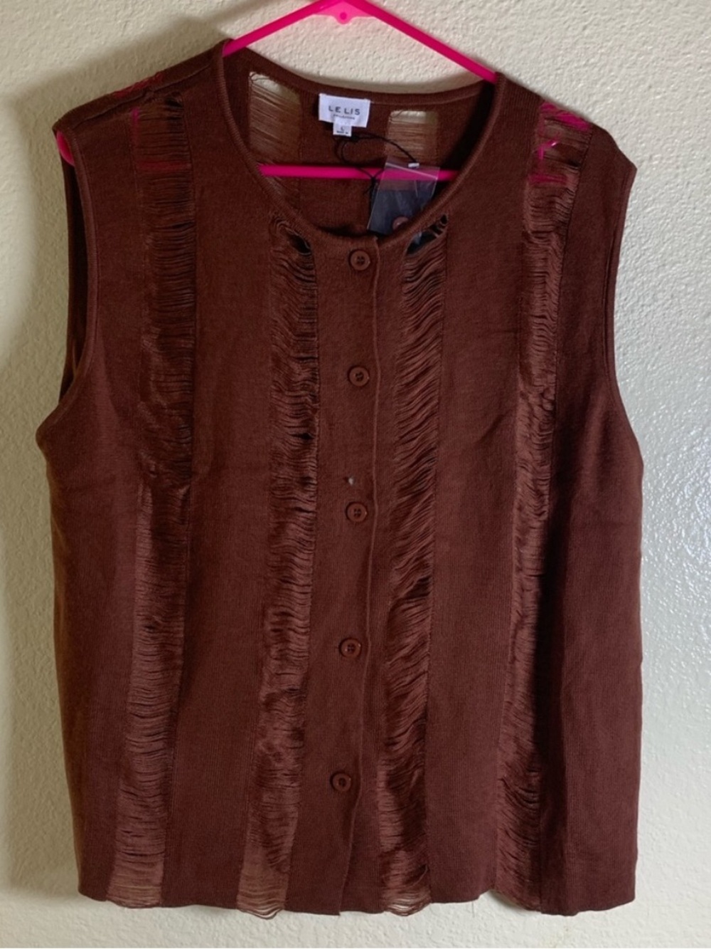 NWOT Le Lis Chocolate Brown Sleeveless Button-Front Top, Size L